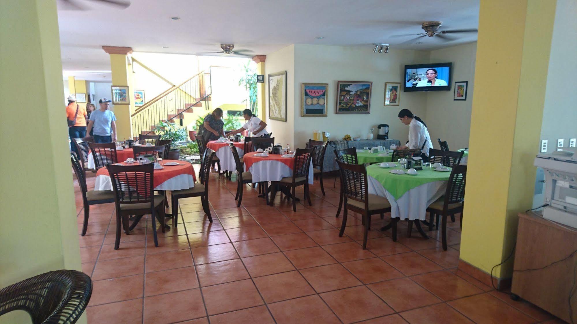 Hotel Brandts Los Robles De San Juan Managua Kültér fotó